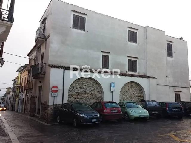 Palazzo / Stabile in vendita a Alanno PE