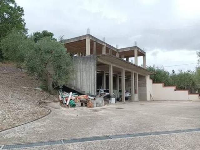 Palazzo / Stabile in vendita a Albanella SA