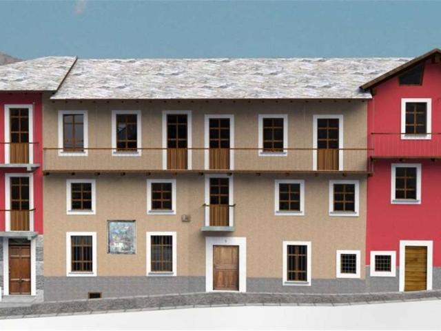 Palazzo / Stabile in vendita a Aosta AO