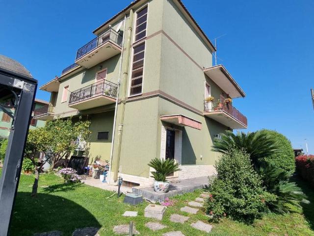 Palazzo / Stabile in vendita a Aprilia LT
