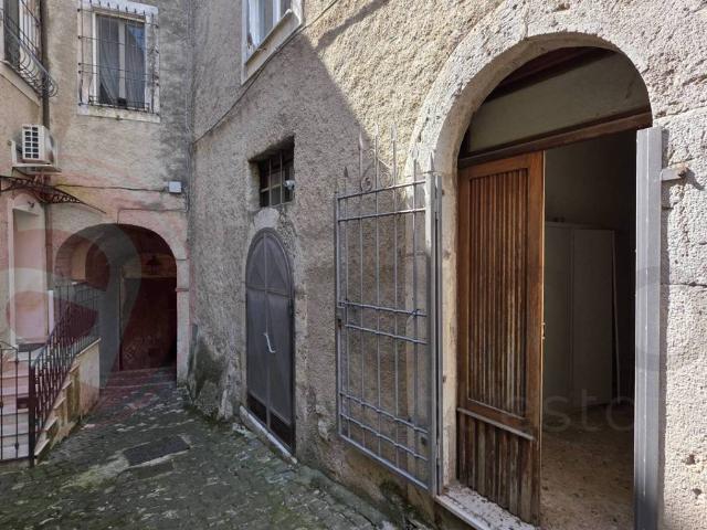 Palazzo / Stabile in vendita a Arce FR