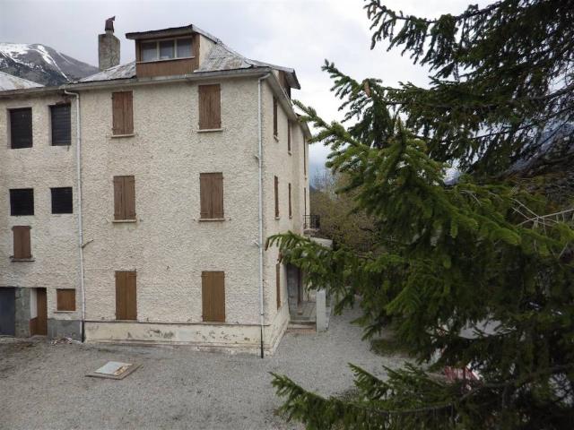 Palazzo / Stabile in vendita a Argentera CN