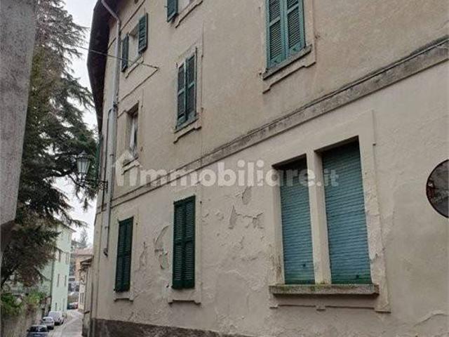 Palazzo / Stabile in vendita a Asso CO