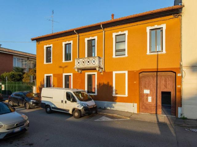 Palazzo / Stabile in vendita a Busto Arsizio VA