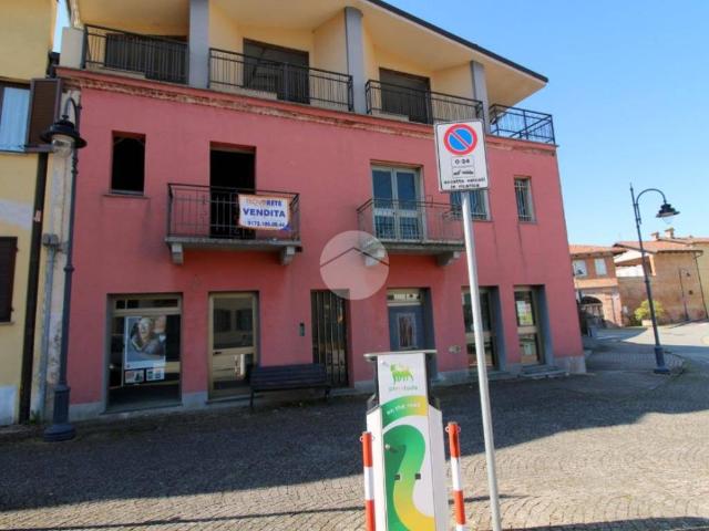 Palazzo / Stabile in vendita a Baldissero d'Alba CN