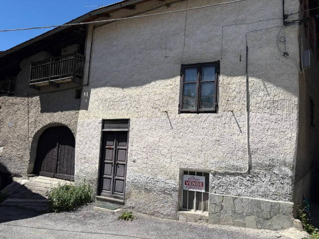 Palazzo / Stabile in vendita a Bardonecchia TO
