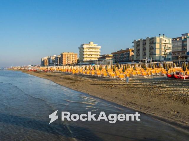 Palazzo / Stabile in vendita a Bellaria Igea Marina RN