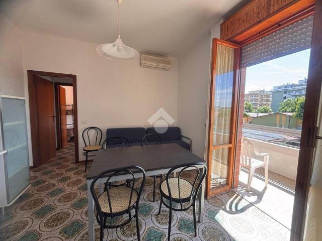 Palazzo / Stabile in vendita a Bellaria Igea Marina RN