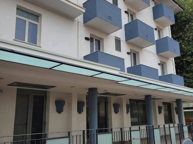 Palazzo / Stabile in vendita a Bellaria Igea Marina RN