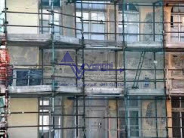 Palazzo / Stabile in vendita a Bergamo BG