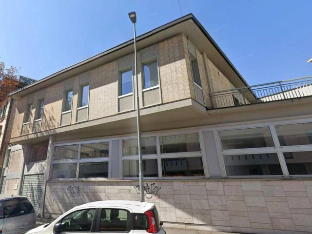 Palazzo / Stabile in vendita a Bergamo BG