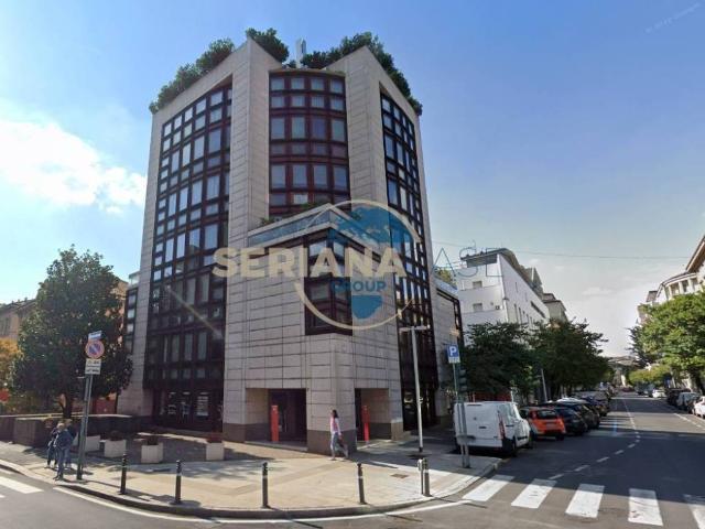 Palazzo / Stabile in vendita a Bergamo BG