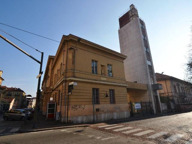 Palazzo / Stabile in vendita a Biella BI