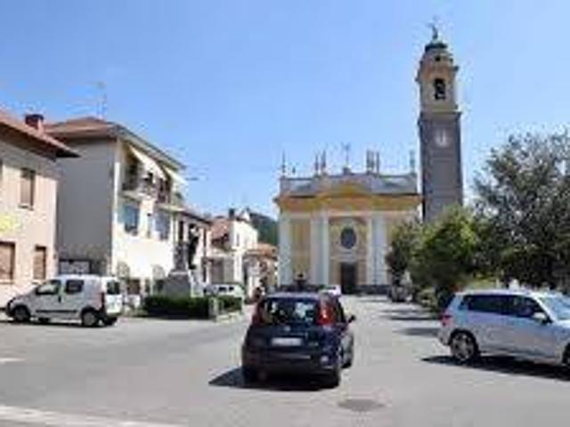 Palazzo / Stabile in vendita a Biella BI
