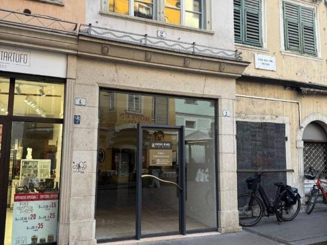 Palazzo / Stabile in vendita a Bolzano BZ