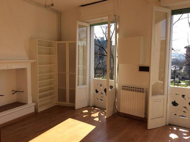 Palazzo / Stabile in vendita a Brescia BS