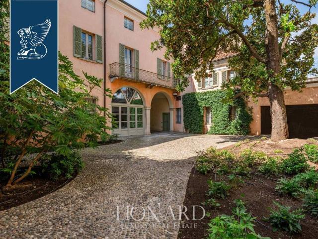 Palazzo / Stabile in vendita a Brescia BS