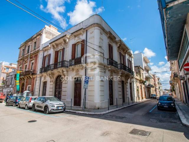 Palazzo / Stabile in vendita a Brindisi BR