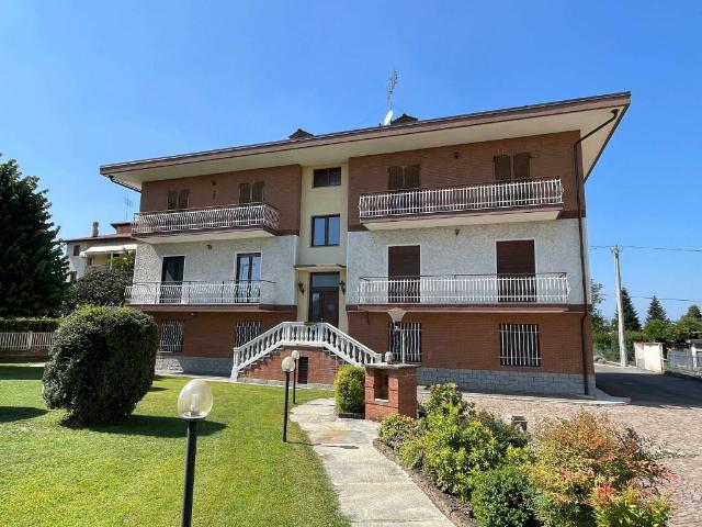 Palazzo / Stabile in vendita a Cuneo CN