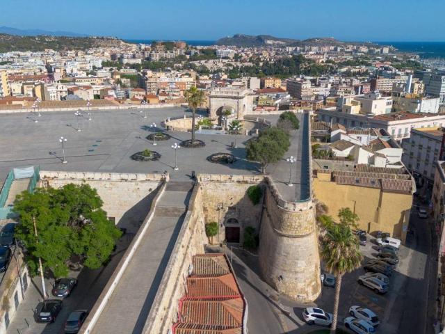 Palazzo / Stabile in vendita a Cagliari CA