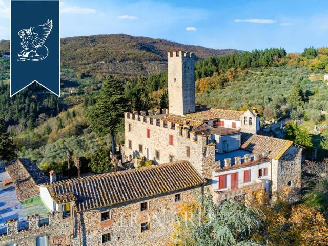 Palazzo / Stabile in vendita a Calenzano FI