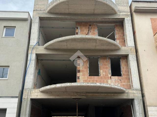 Palazzo / Stabile in vendita a Canosa di Puglia BT