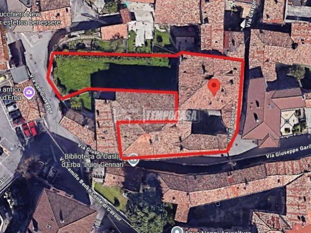 Palazzo / Stabile in vendita a Caslino d'Erba CO