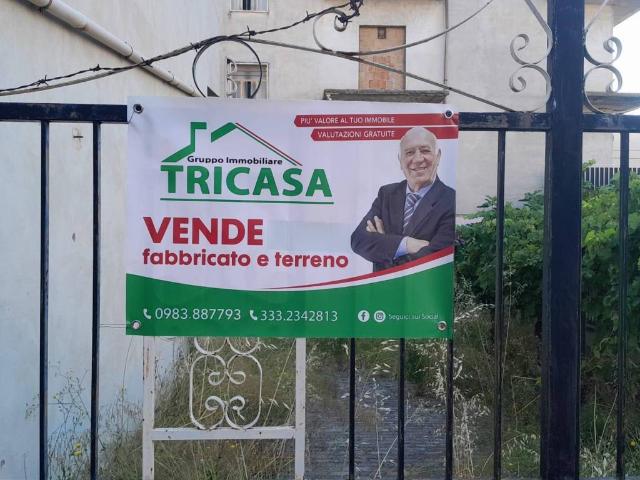 Palazzo / Stabile in vendita a Cassano all'Ionio CS