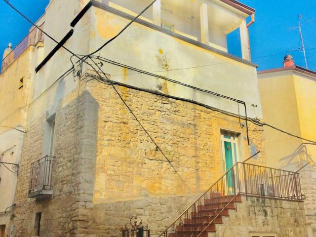 Palazzo / Stabile in vendita a Cassano delle Murge BA