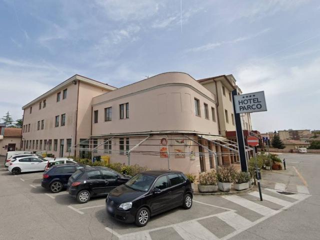 Palazzo / Stabile in vendita a Castelfidardo AN