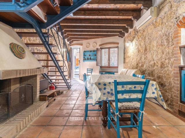 Palazzo / Stabile in vendita a Carloforte SU