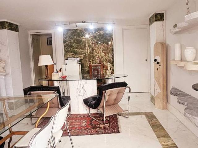 Palazzo / Stabile in vendita a Carrara MS