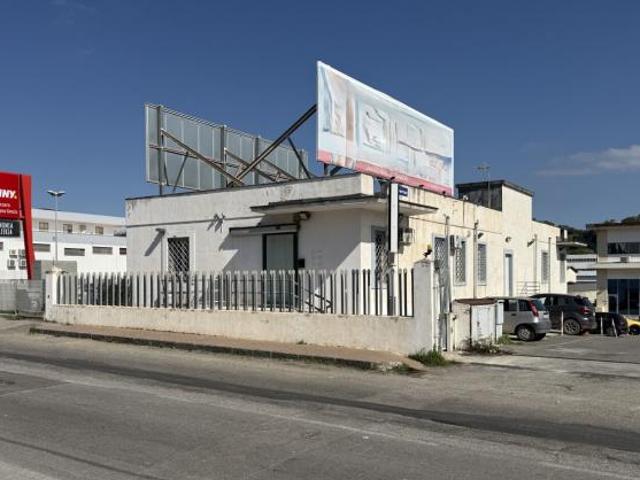 Palazzo / Stabile in vendita a Catanzaro