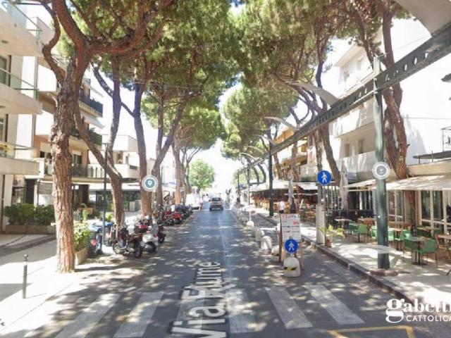 Palazzo / Stabile in vendita a Cattolica RN