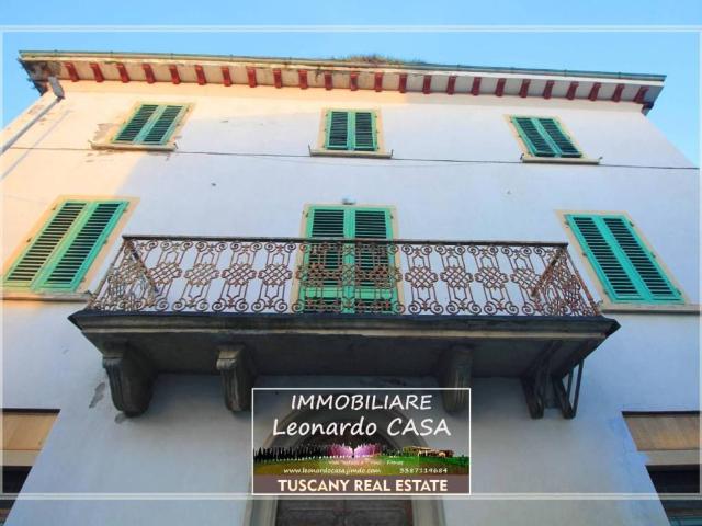 Palazzo / Stabile in vendita a Cerreto Guidi FI
