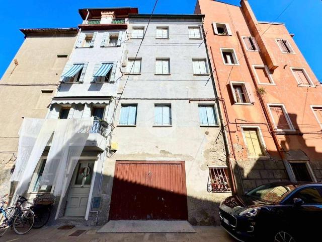 Palazzo / Stabile in vendita a Chioggia VE