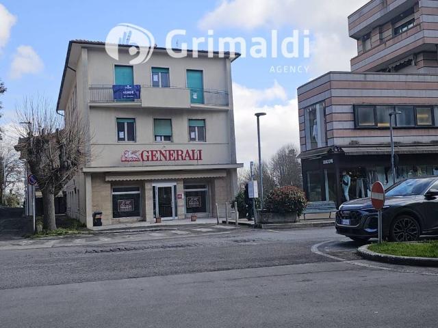 Palazzo / Stabile in vendita a Chianciano Terme SI