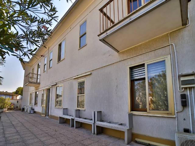 Palazzo / Stabile in vendita a Cologno Monzese MI