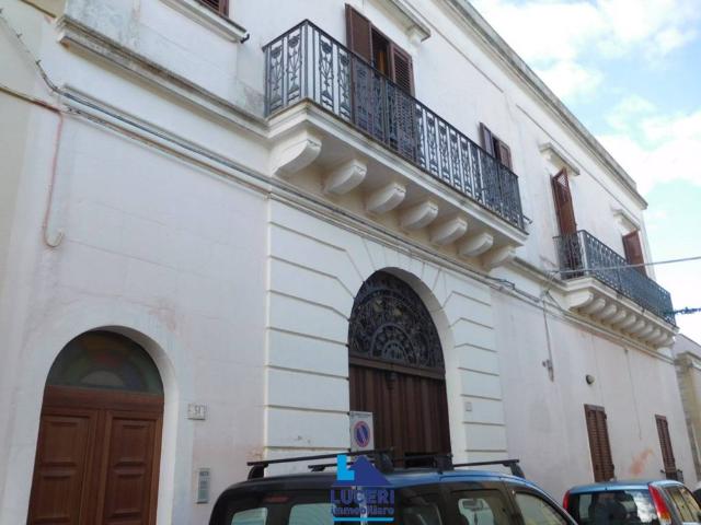 Palazzo / Stabile in vendita a Collepasso LE