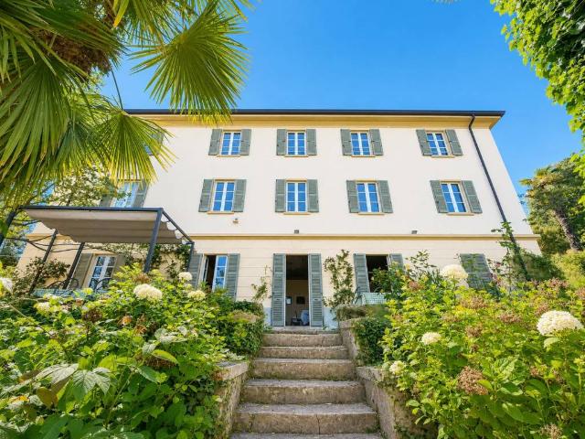 Palazzo / Stabile in vendita a Como CO