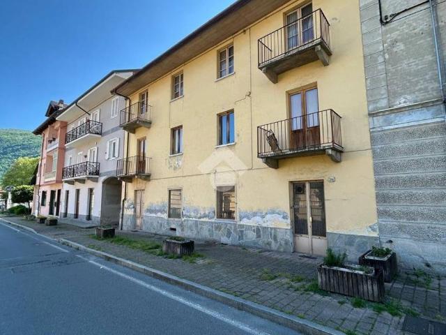 Palazzo / Stabile in vendita a Condove TO