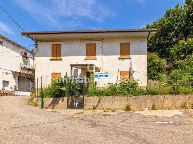 Palazzo / Stabile in vendita a Cosenza CS