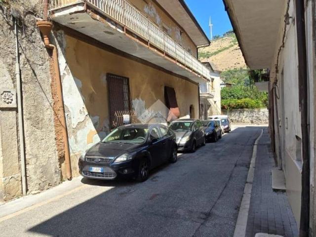 Palazzo / Stabile in vendita a Durazzano BN