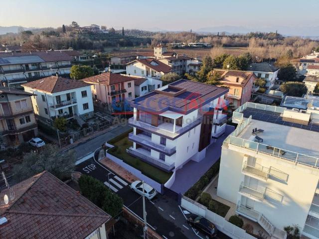 Palazzo / Stabile in vendita a Desenzano del Garda BS