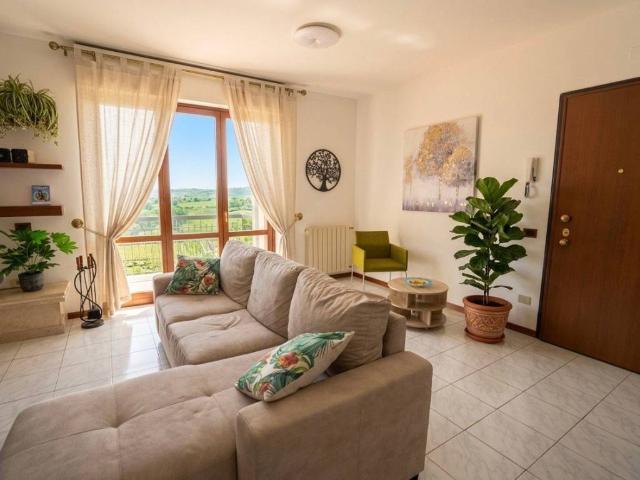 Palazzo / Stabile in vendita a Desenzano del Garda BS