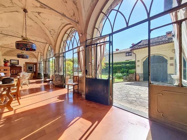 Palazzo / Stabile in vendita a Endine Gaiano BG