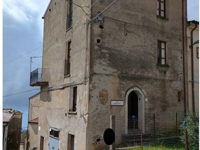 Palazzo / Stabile in vendita a Falerna CZ