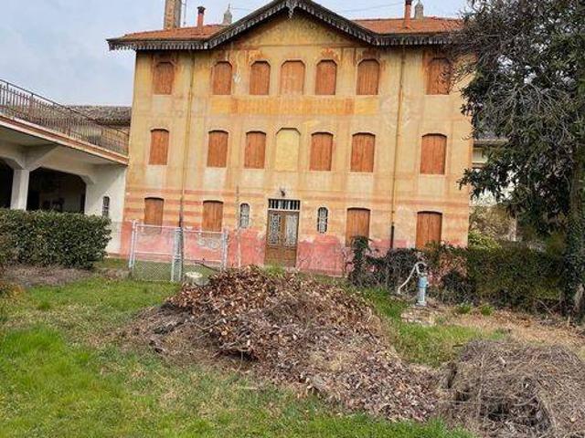 Palazzo / Stabile in vendita a Farra di Soligo TV
