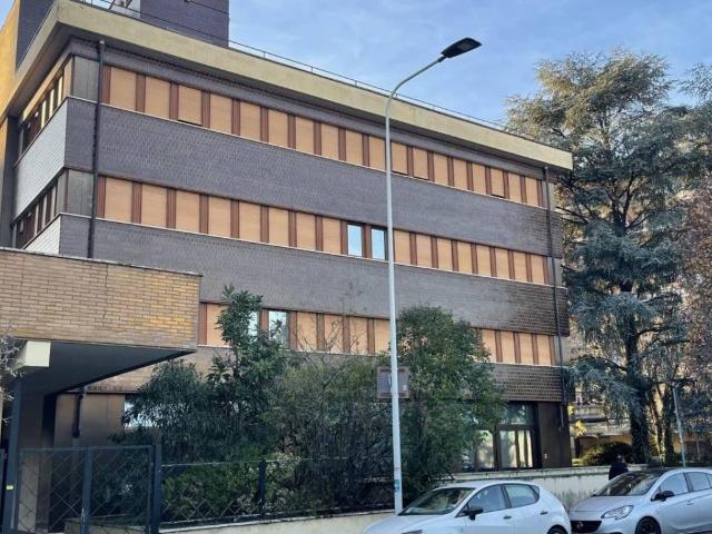 Palazzo / Stabile in vendita a Firenze FI