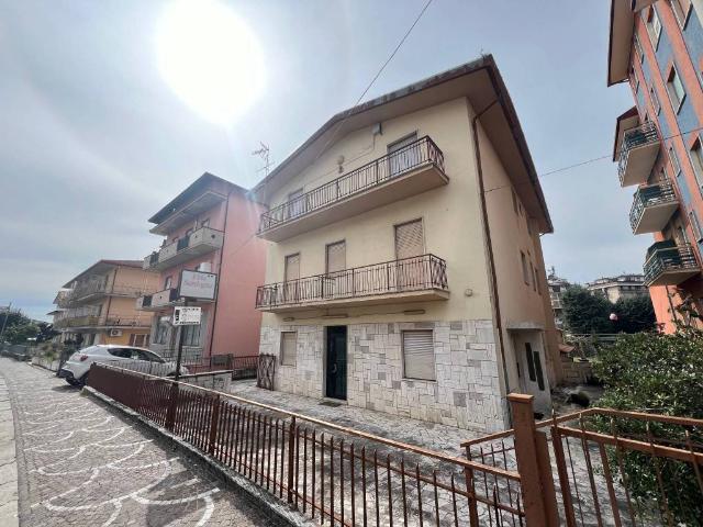 Palazzo / Stabile in vendita a Fiuggi FR